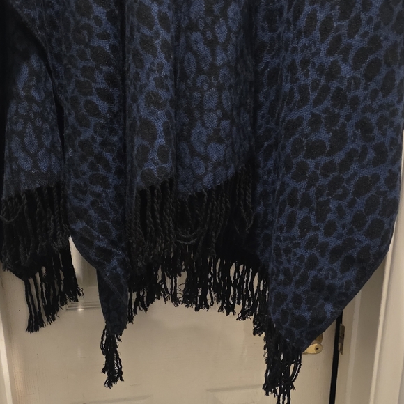 Blue and Black Animal Print Poncho - Picture 3 of 4